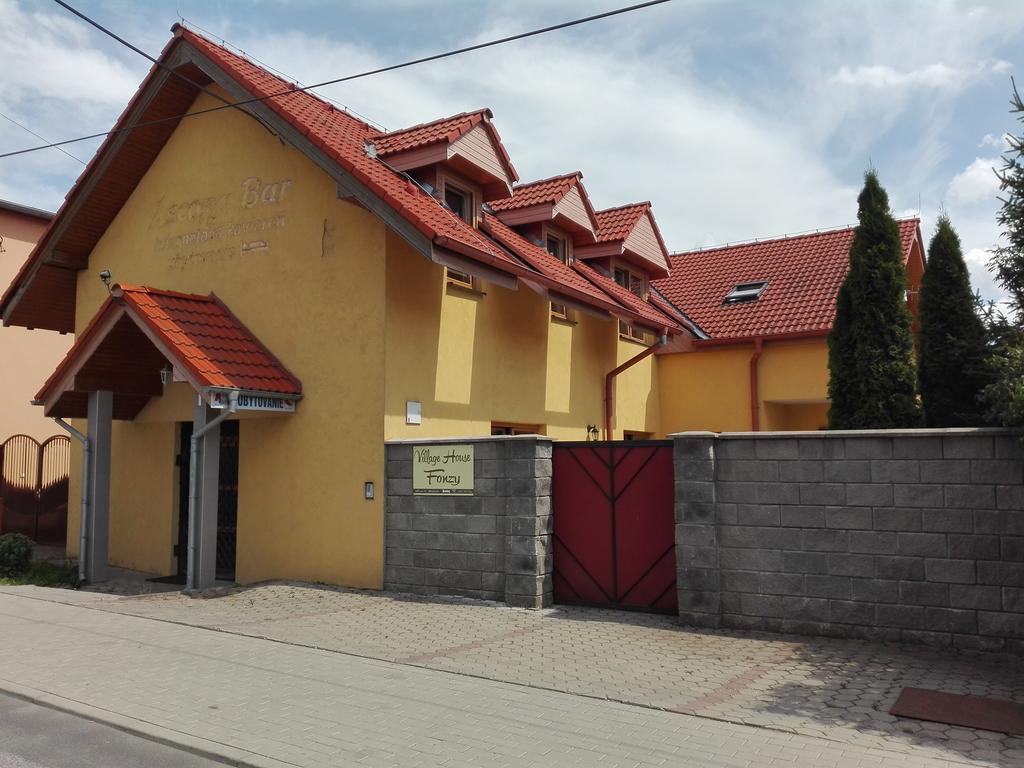 Village House Fonzy Hrabušice Exteriör bild